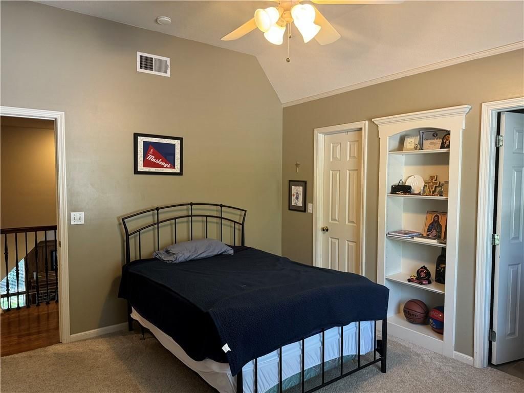 9510 Cailler Drive — photo 57