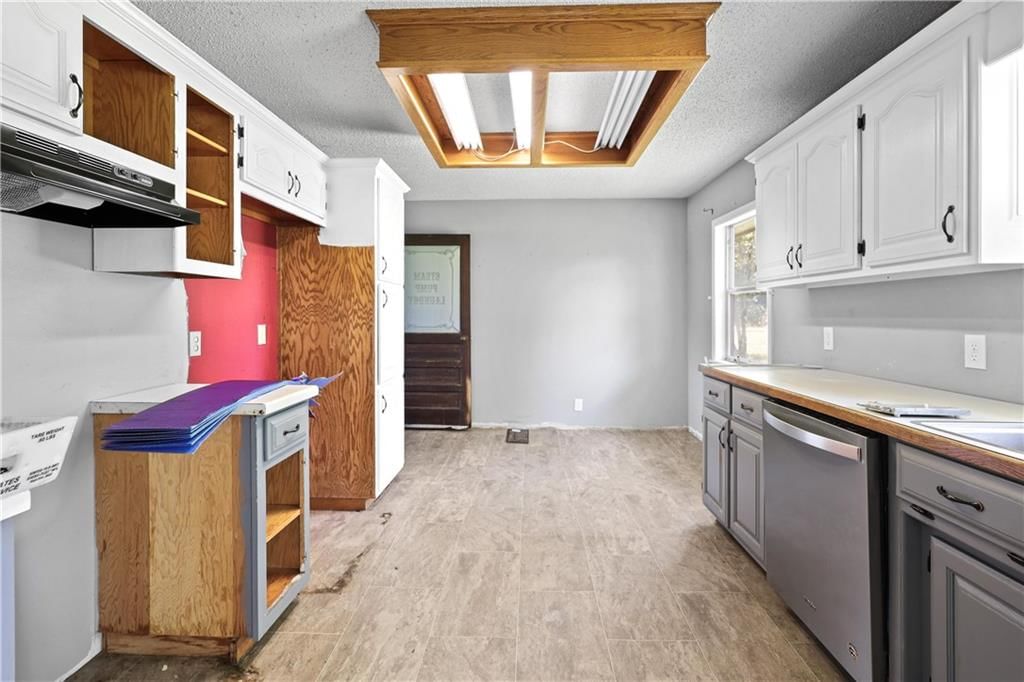 1215 Amherst Street — photo 12