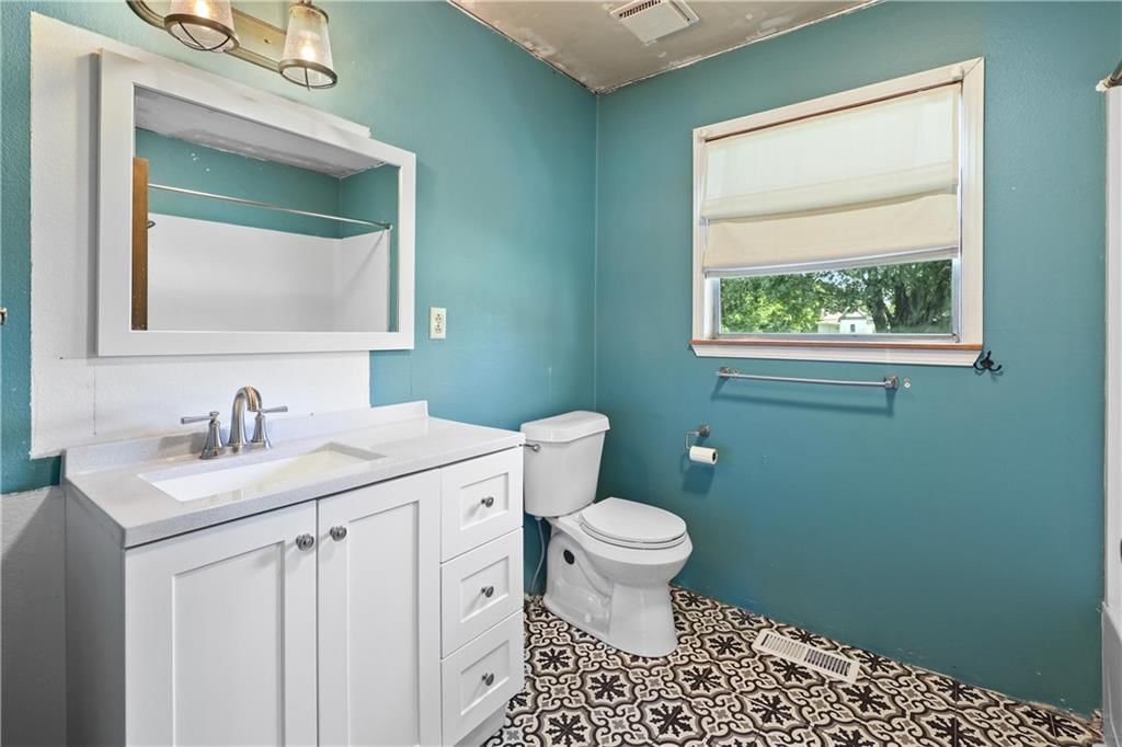 1215 Amherst Street — photo 15