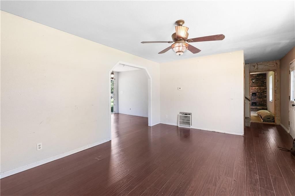 1215 Amherst Street — photo 8