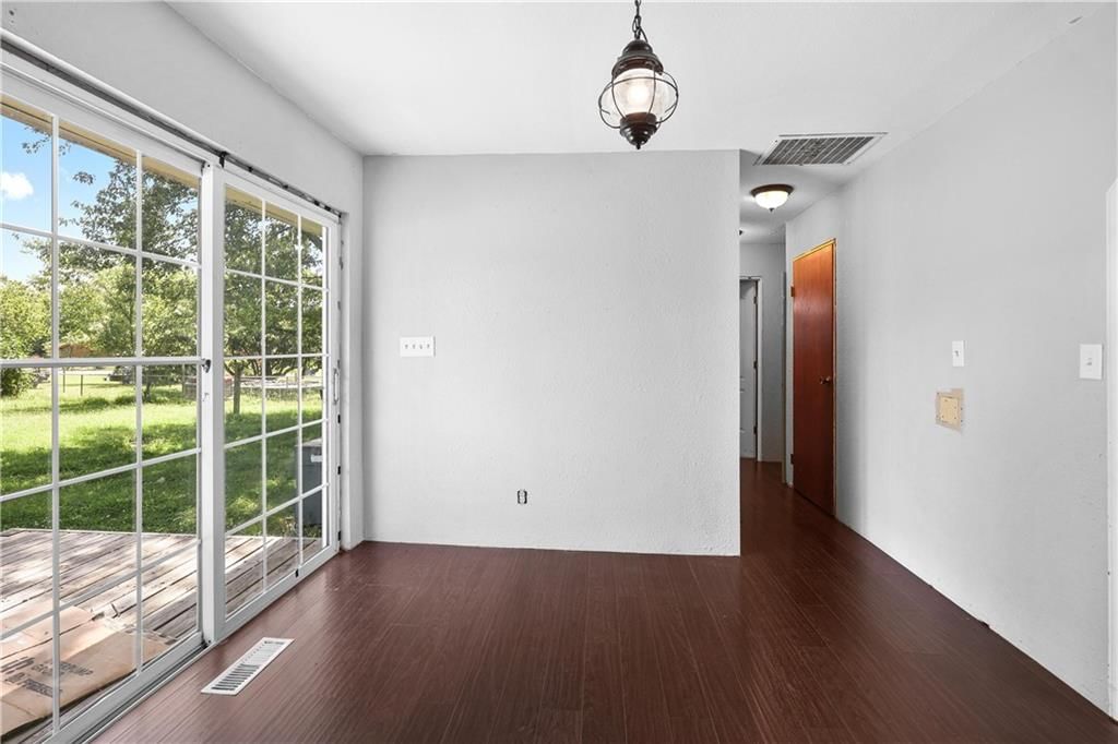 1215 Amherst Street — photo 10