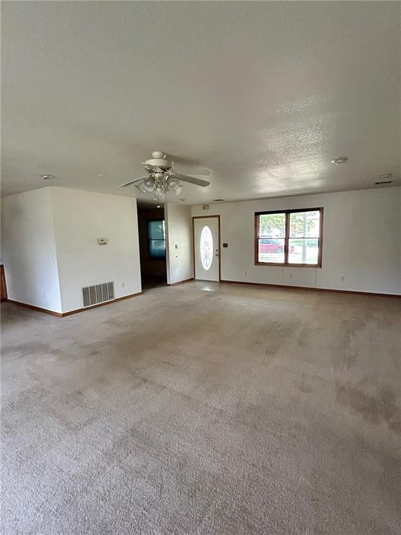 1620 Clark Avenue — photo 5