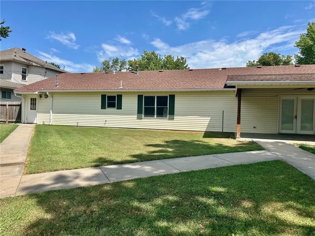 1620 Clark Avenue — photo 41