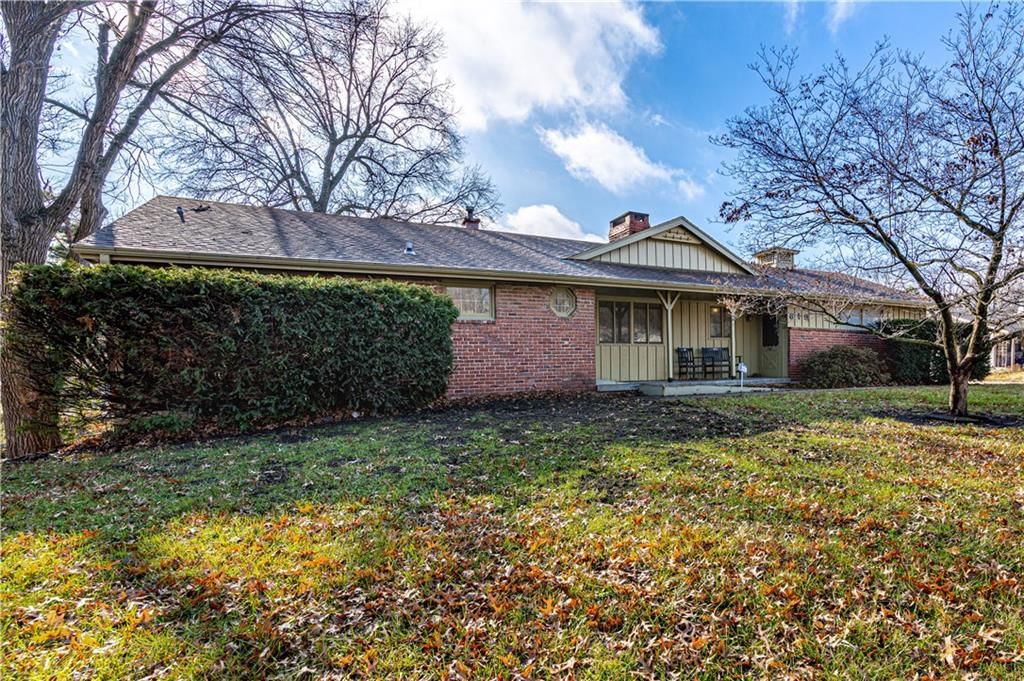619 E Linwood Avenue — photo 2