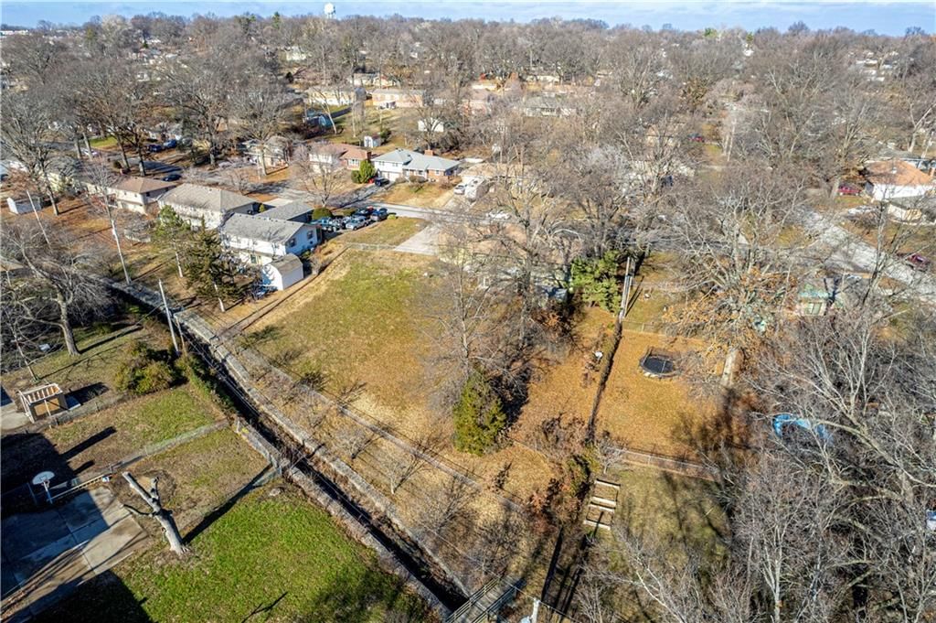 619 E Linwood Avenue — photo 15