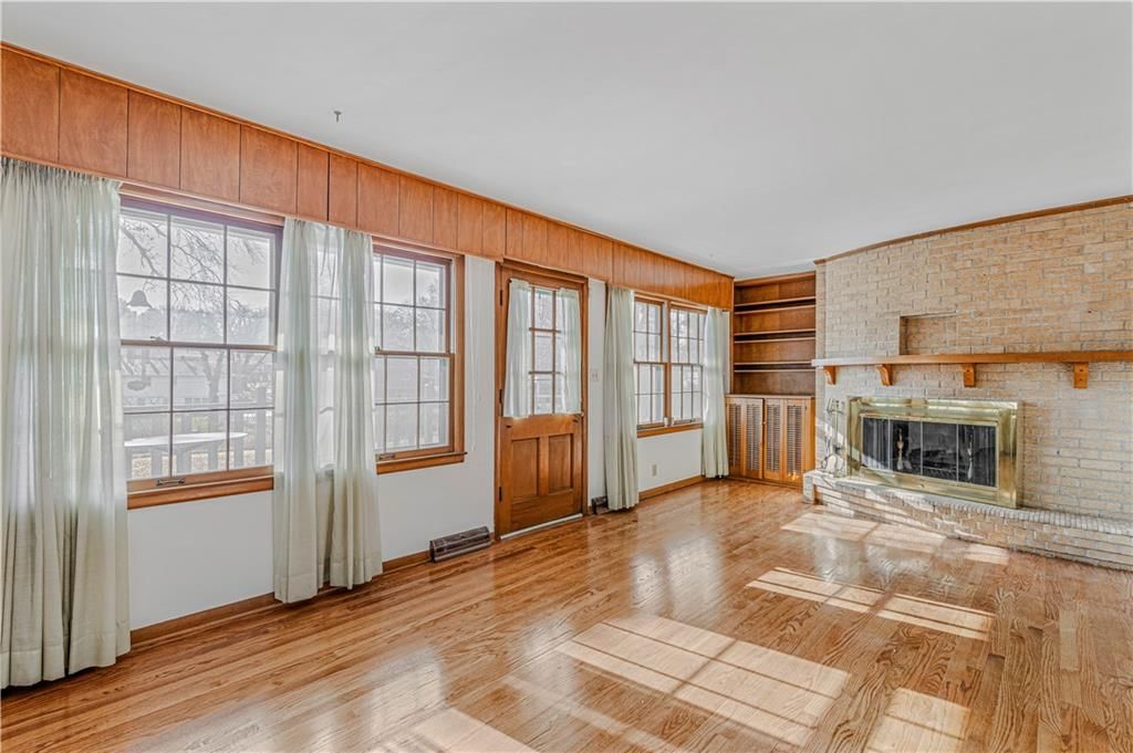 619 E Linwood Avenue — photo 18