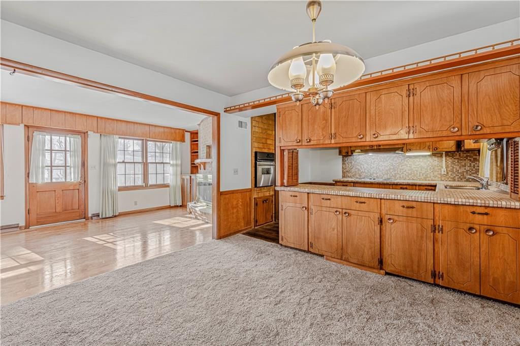 619 E Linwood Avenue — photo 24