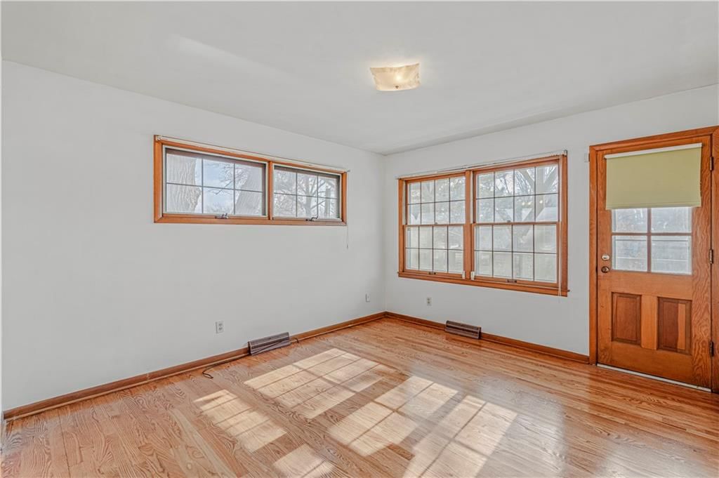 619 E Linwood Avenue — photo 33