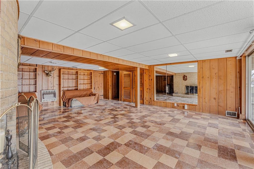 619 E Linwood Avenue — photo 38
