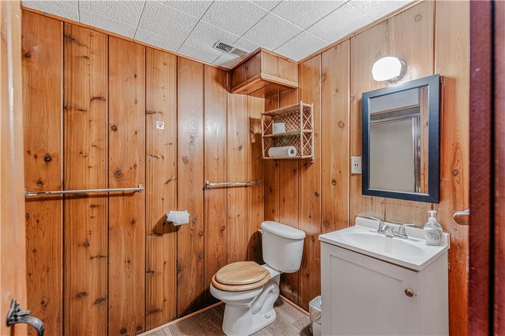 619 E Linwood Avenue — photo 41