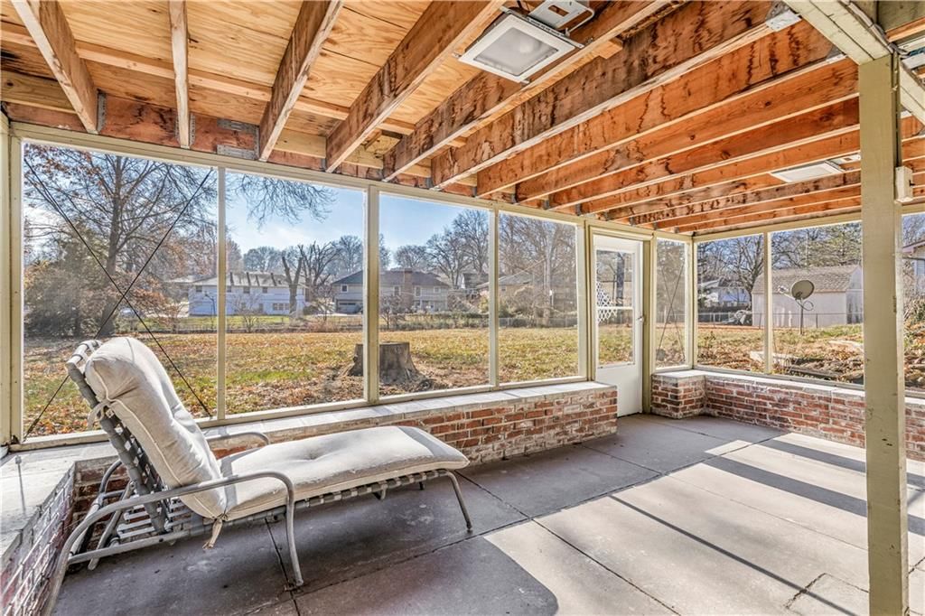 619 E Linwood Avenue — photo 46