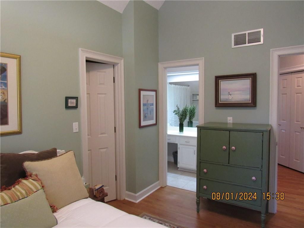13009 McGee Avenue — photo 10