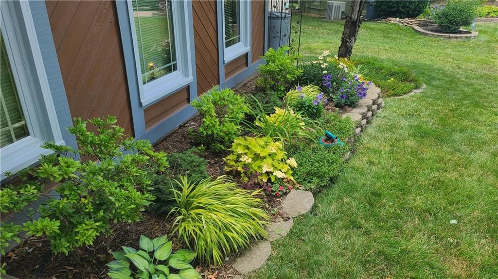 1034 Pineview Street — photo 23