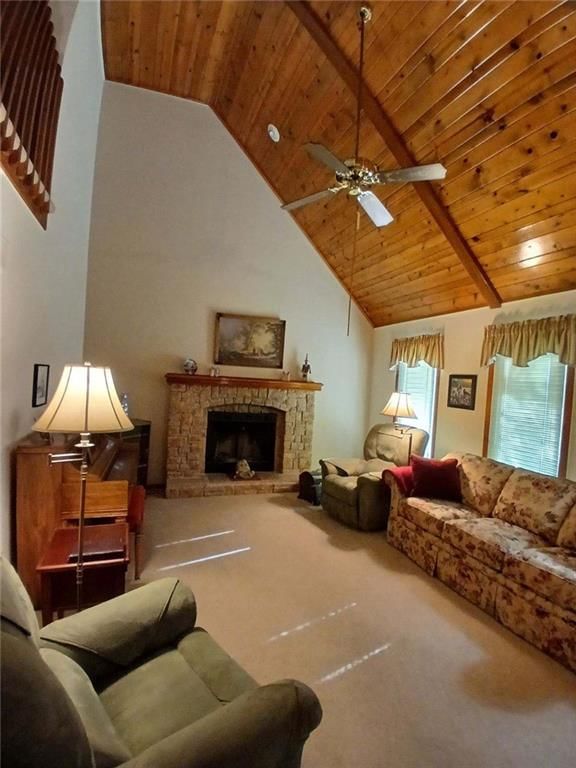 1034 Pineview Street — photo 4
