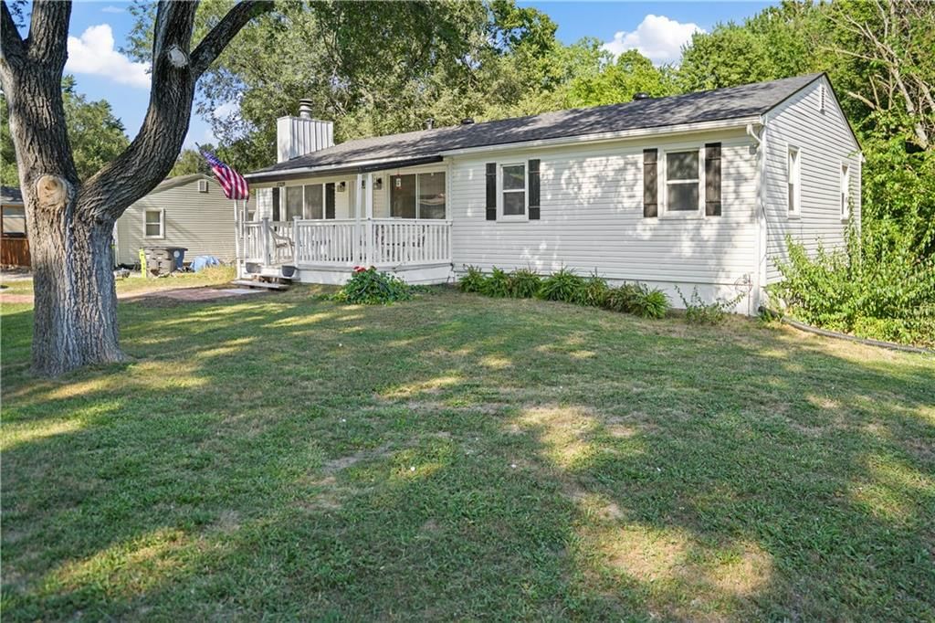 17229 Monte Verde Drive — photo 2