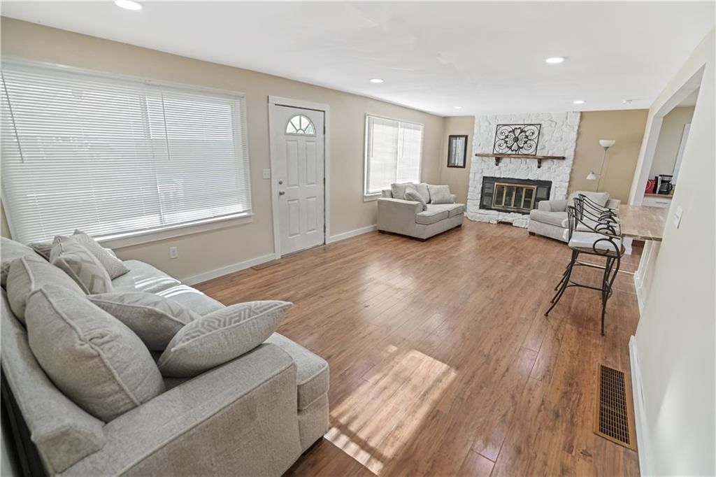 17229 Monte Verde Drive — photo 4