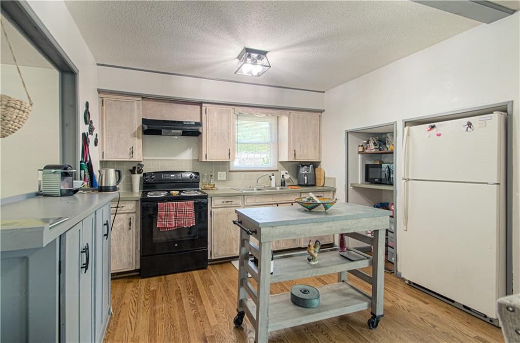 3903 S Marshall Drive — photo 10