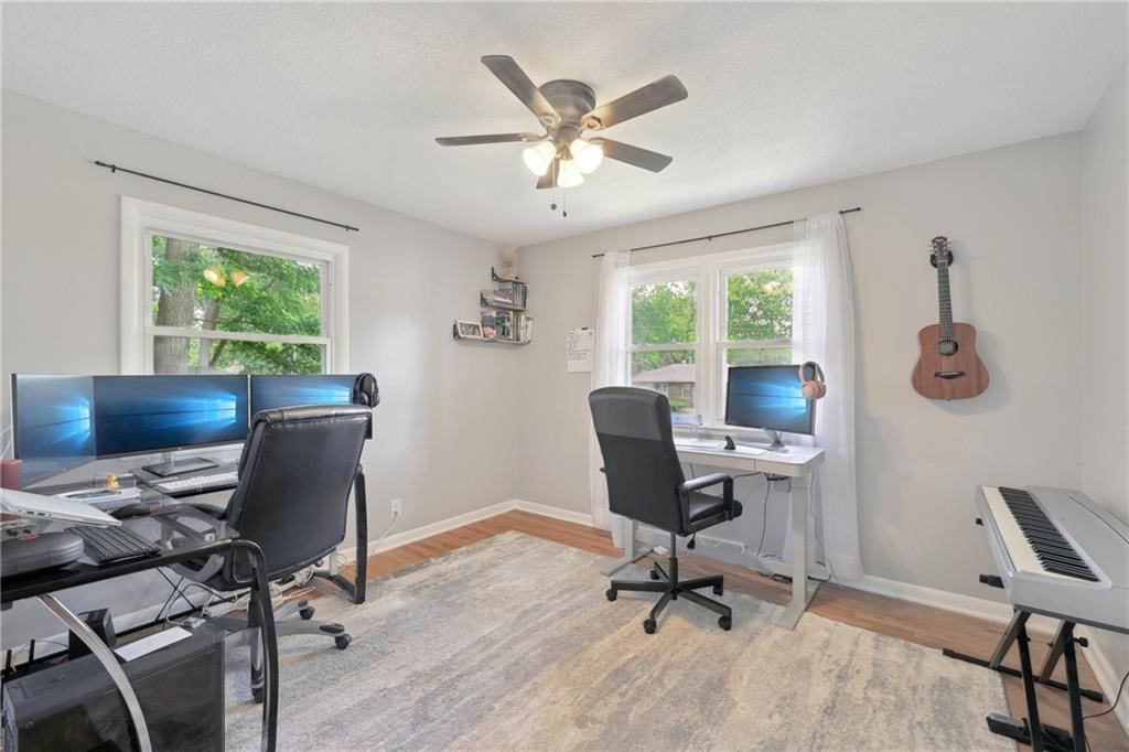 7821 Wallace Avenue — photo 11
