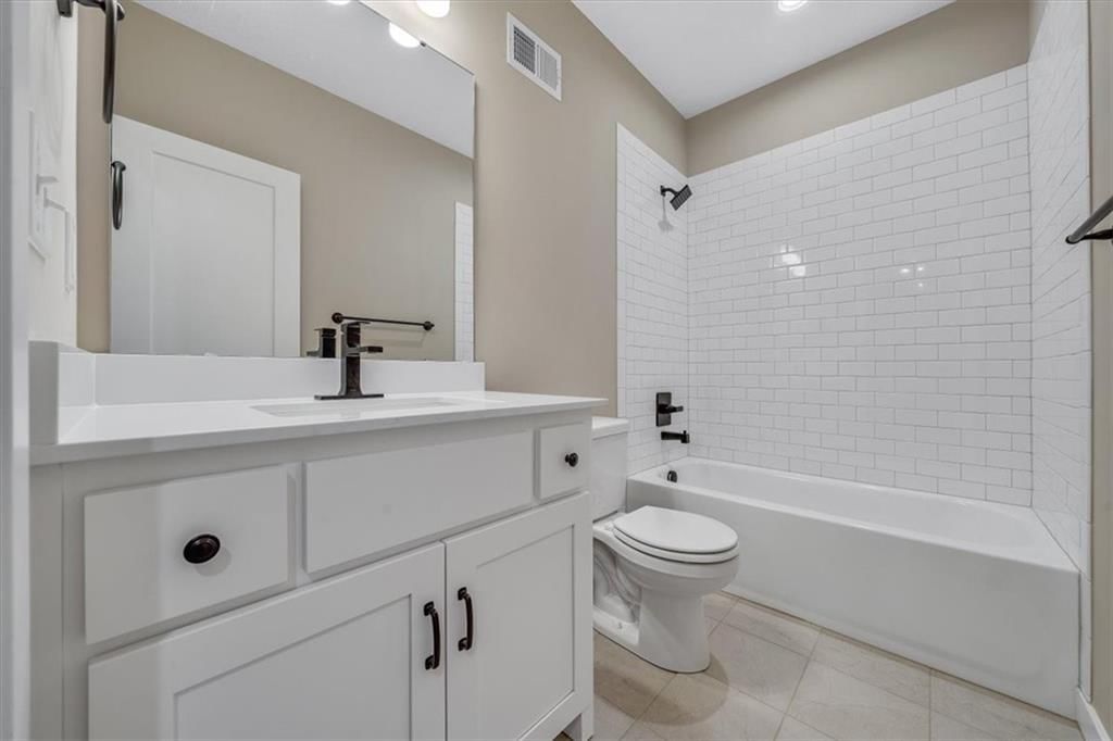 8262 Aurora Street — photo 23