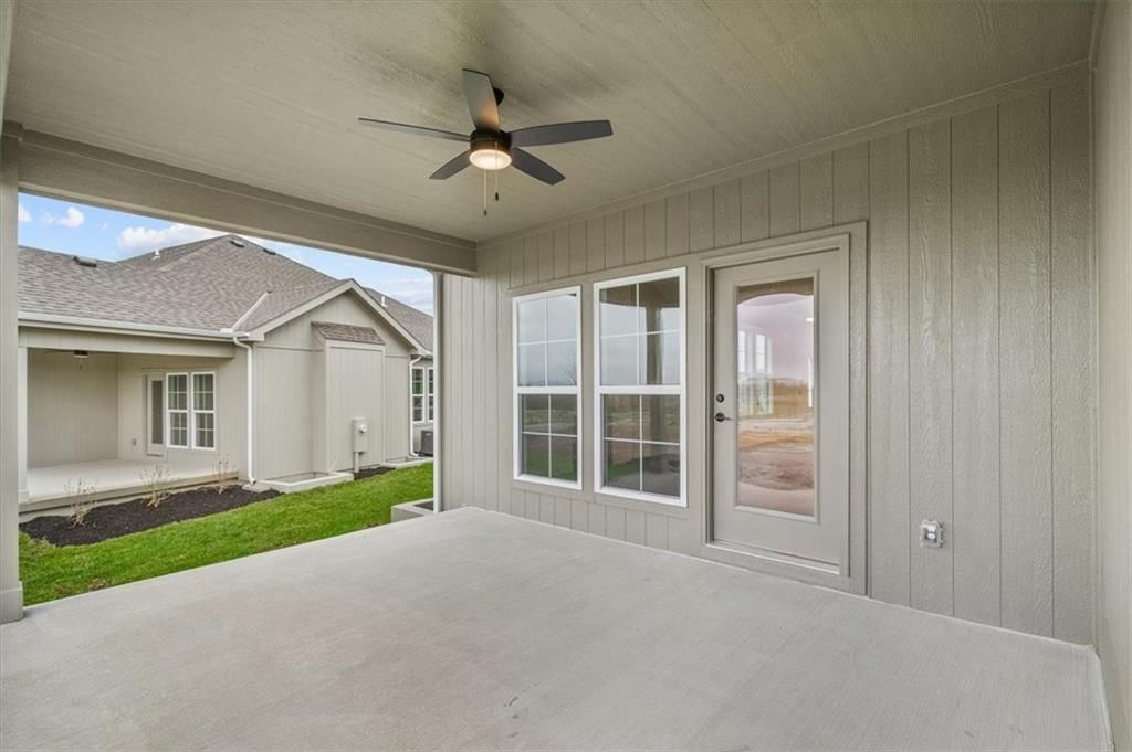 8262 Aurora Street — photo 10