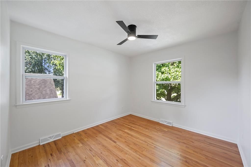 9419 Outlook Drive — photo 21