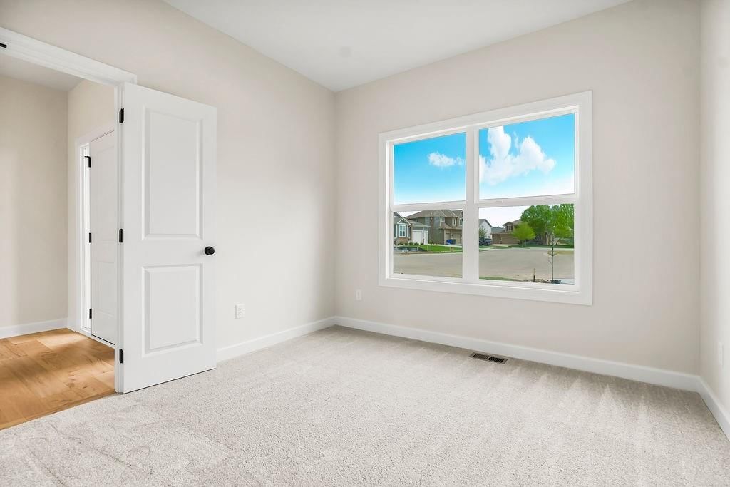 16593 W 165th Place — photo 3