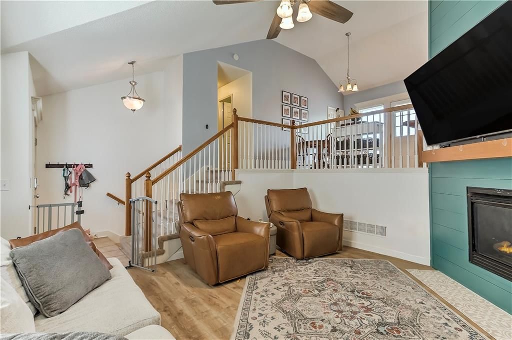 1108 Country Lane — photo 4