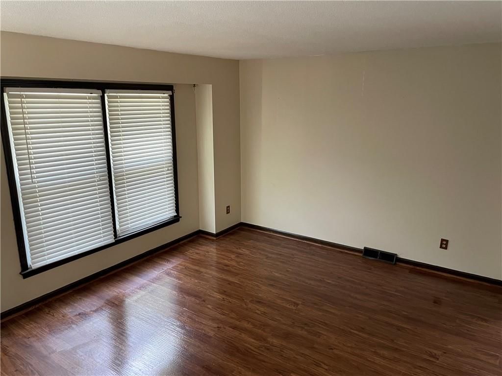 8501 E 56th Street — photo 3
