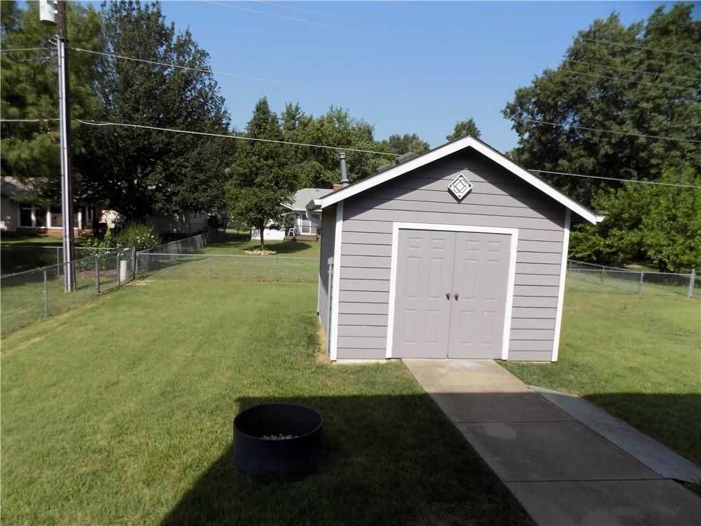 1548 S Elm Street — photo 19