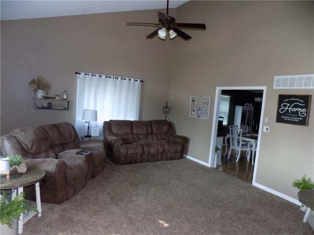 1548 S Elm Street — photo 6