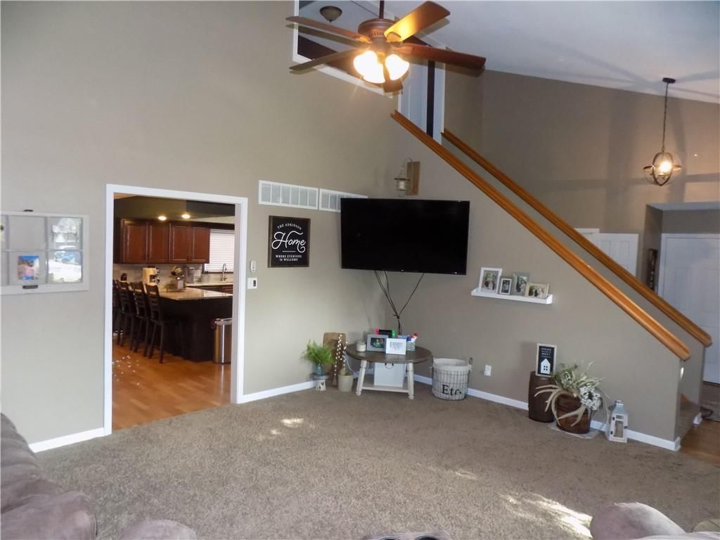 1548 S Elm Street — photo 7