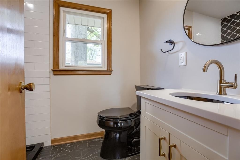 7039 N Charlotte Street — photo 14