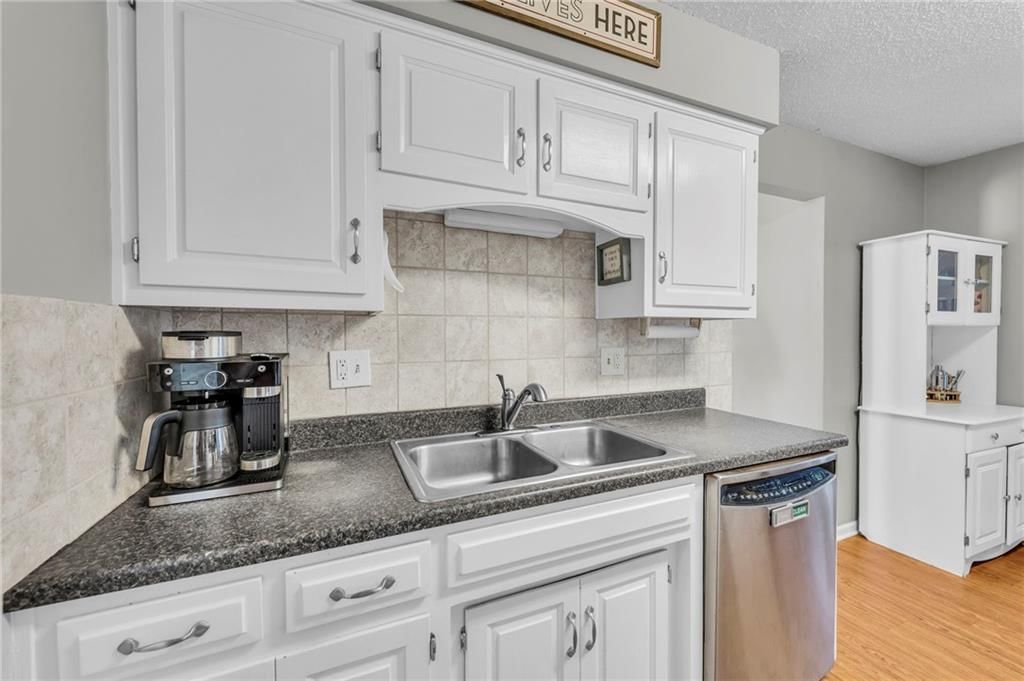 11969 W 66th Street — photo 11
