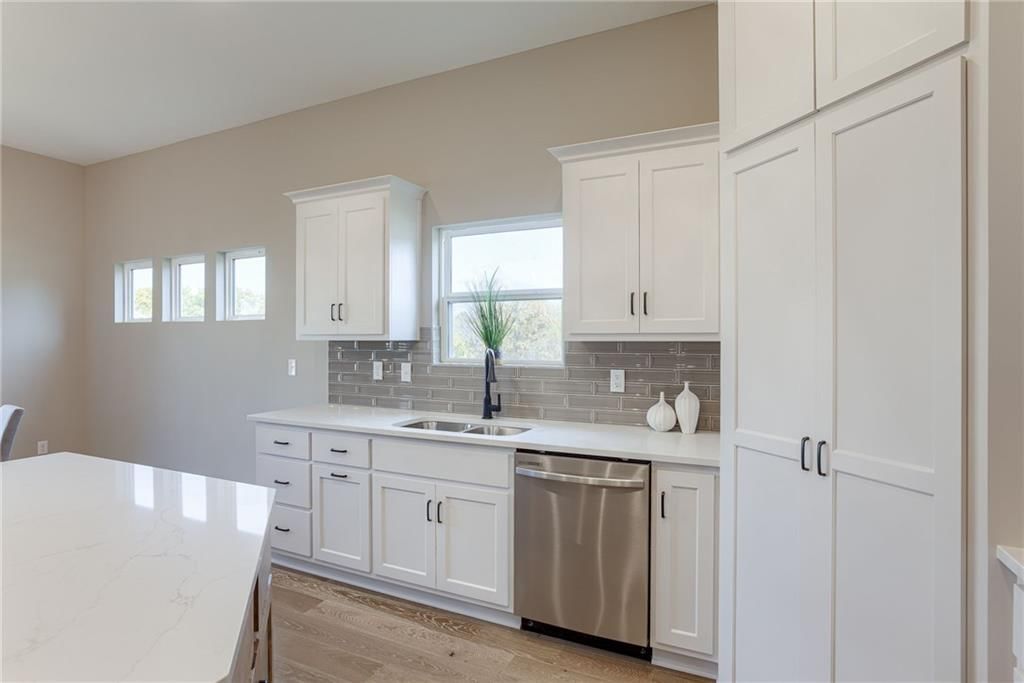 2148 Hay Market Court — photo 5