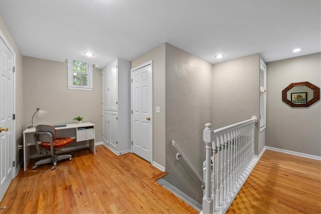 2607 W 49th Terrace — photo 34