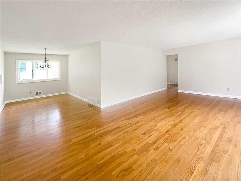 2537 N 46th Terrace — photo 4