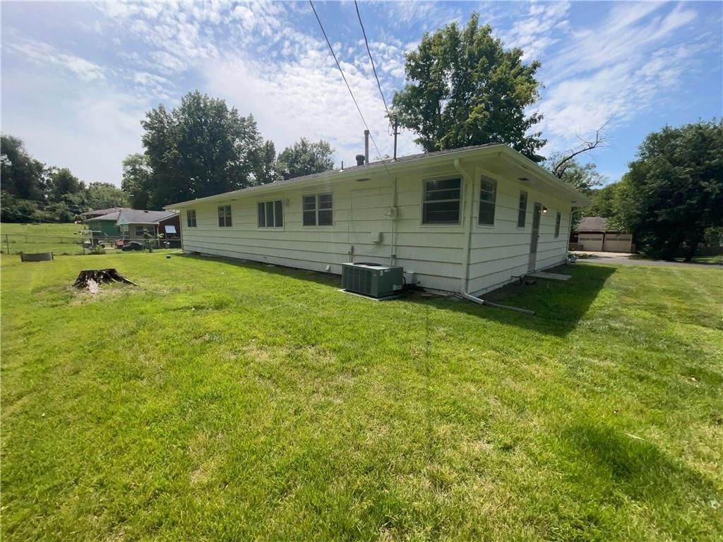 2537 N 46th Terrace — photo 5