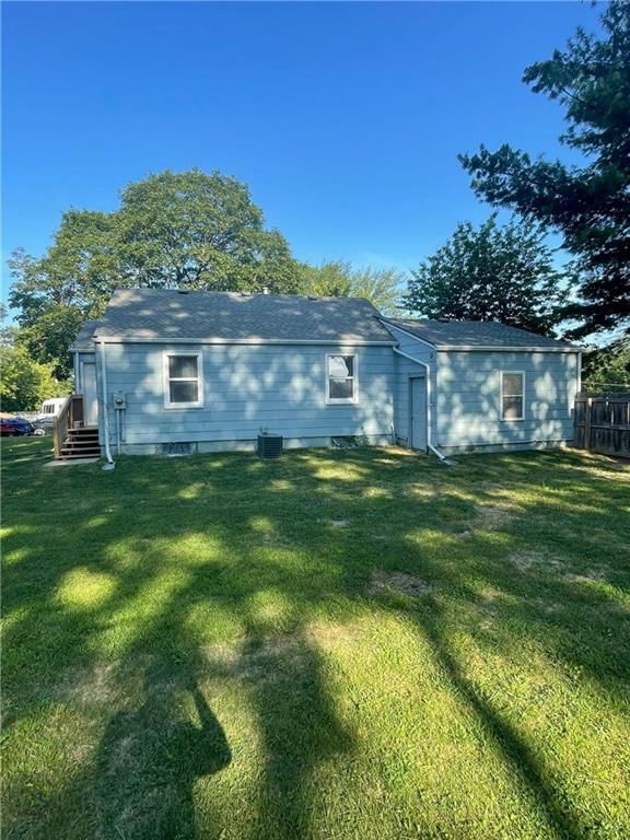 3901 CRESTVIEW Road — photo 4
