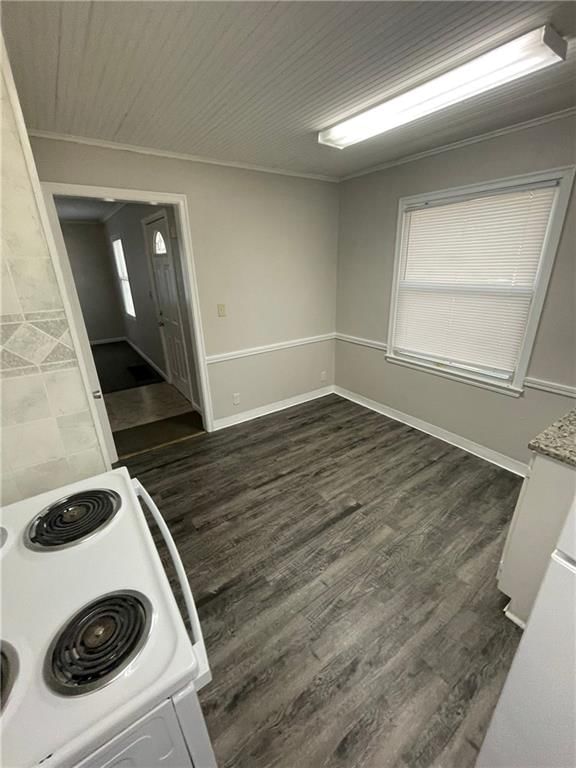 3901 CRESTVIEW Road — photo 9
