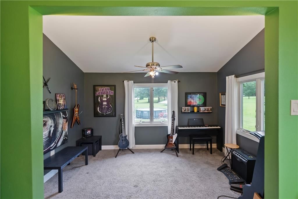 2924 Crown Drive — photo 24