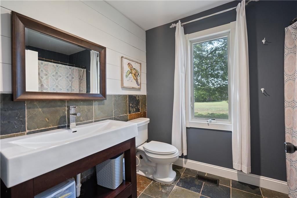 2924 Crown Drive — photo 28