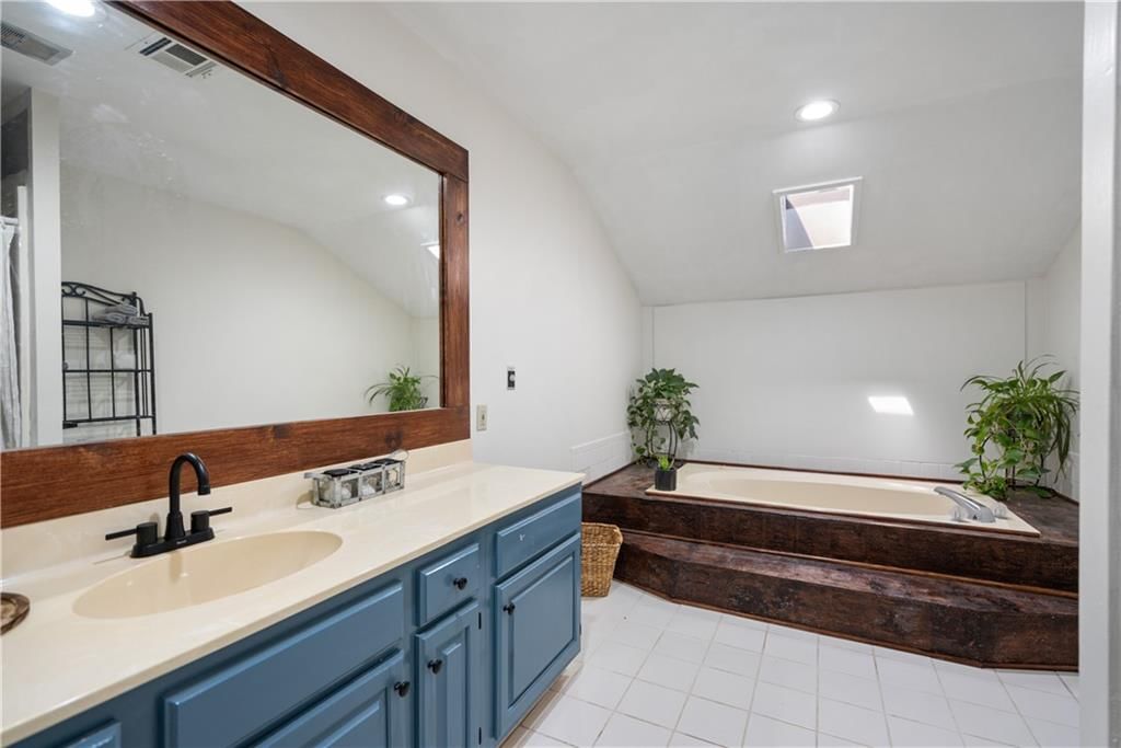2924 Crown Drive — photo 41