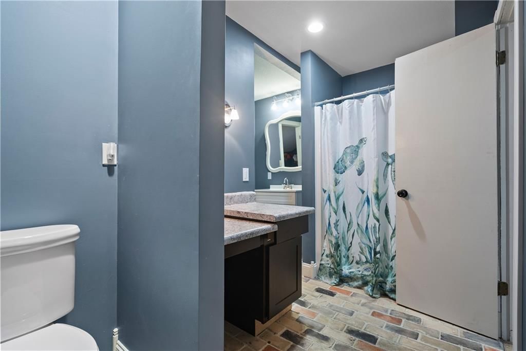 2924 Crown Drive — photo 52
