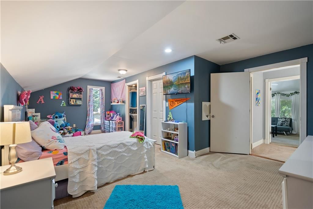 2924 Crown Drive — photo 54