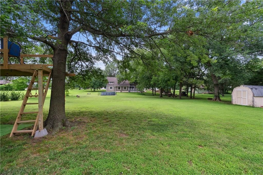 2924 Crown Drive — photo 59