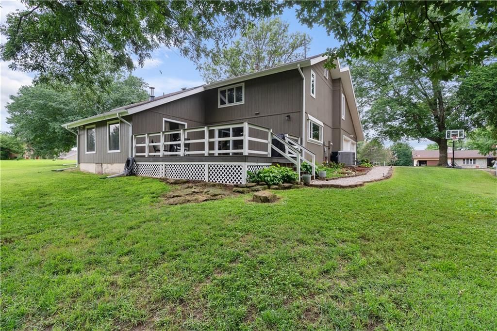2924 Crown Drive — photo 62