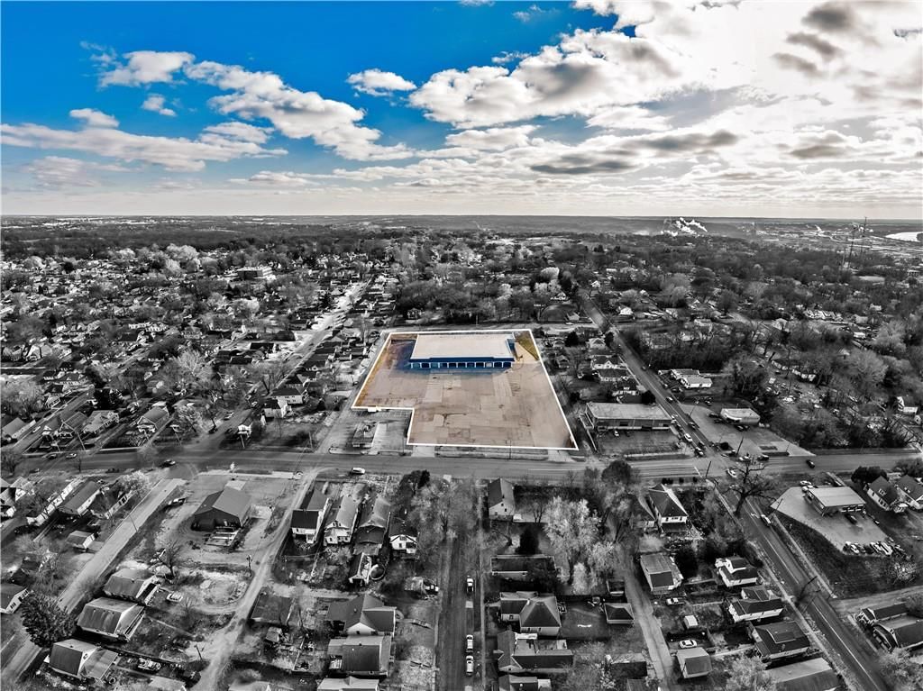 2300 Mitchell Avenue — photo 4