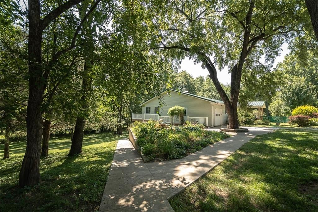 3941 Iowa Lane — photo 8