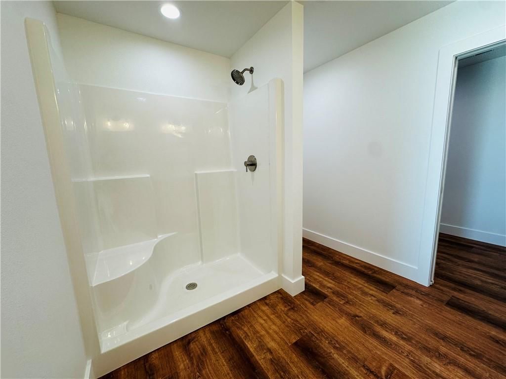 285 N 200th Street — photo 34