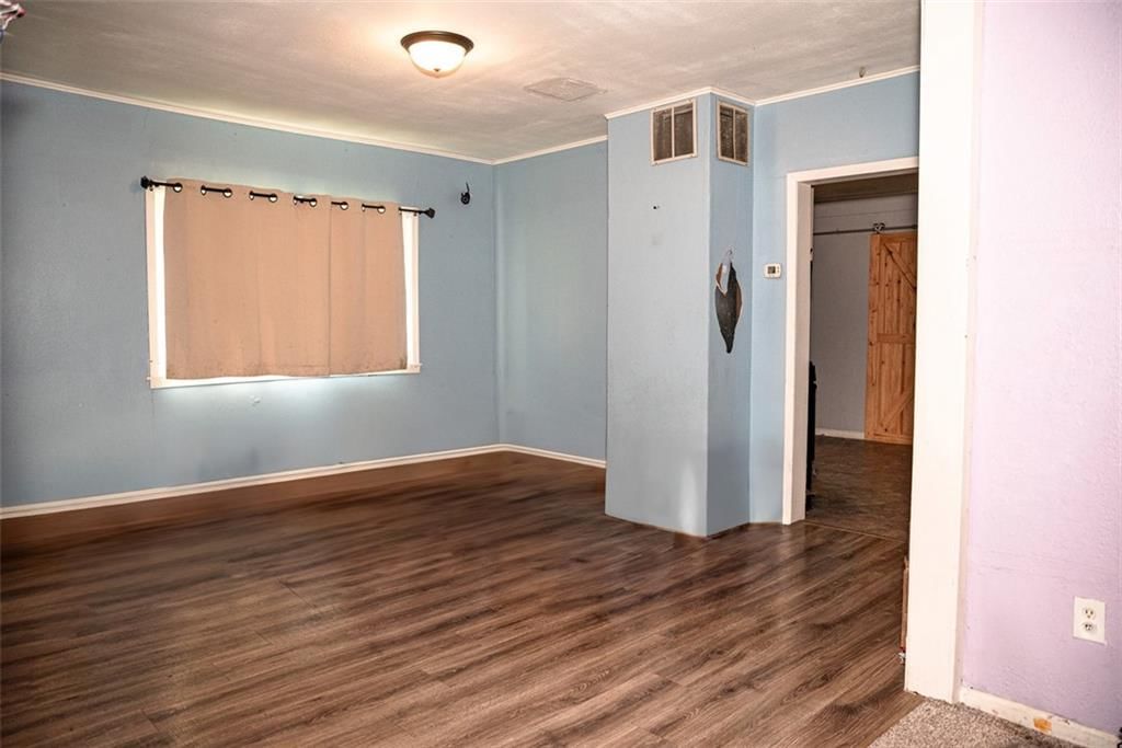 814 N Poplar st. Street — photo 12